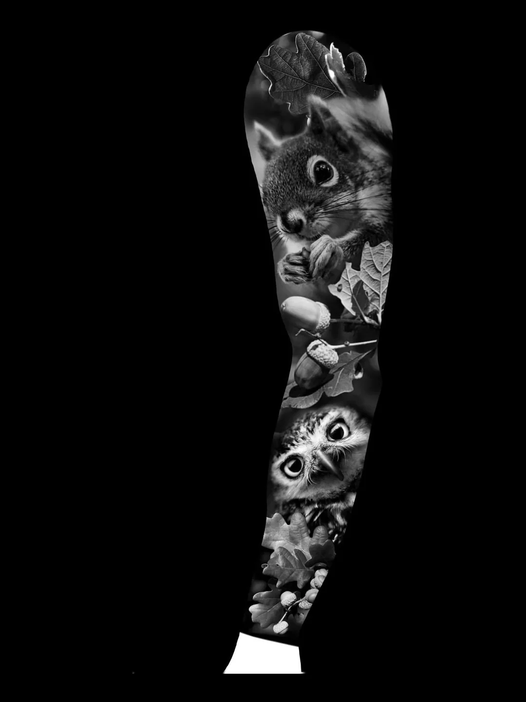 A woodland sleeve of squirrels, oak leaves and acorns, an original design by Victor Armero